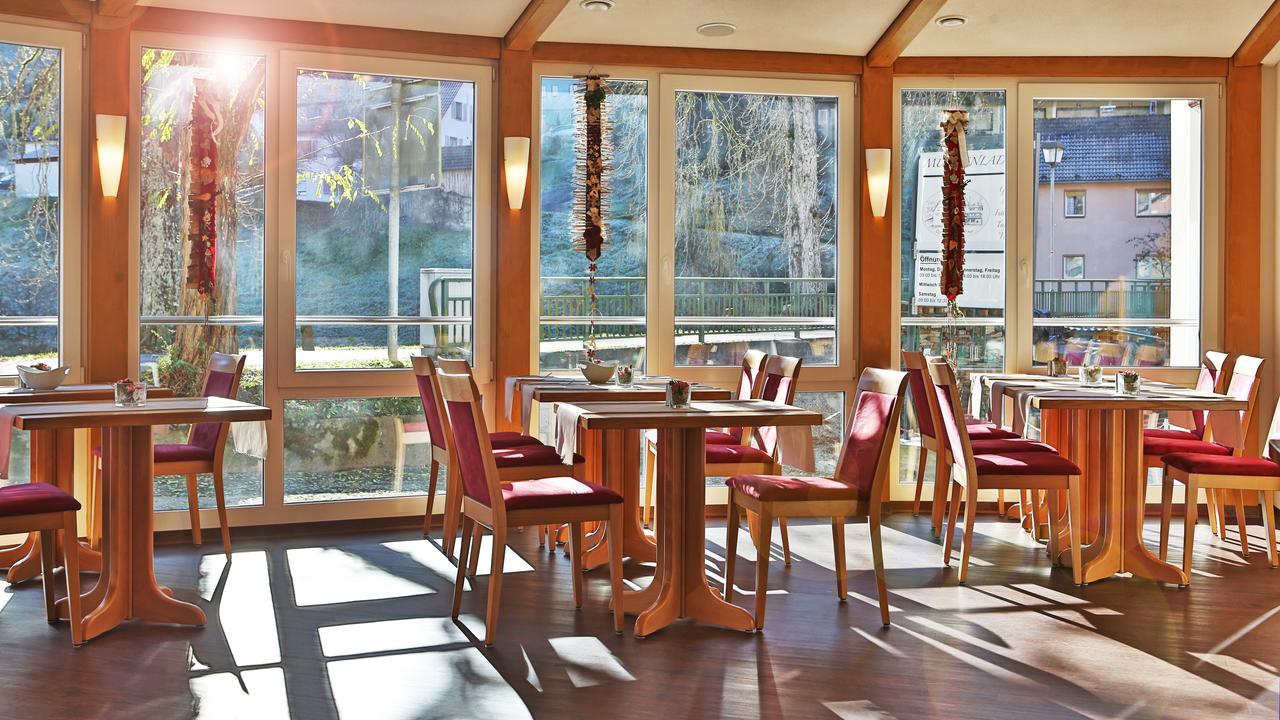 Hotel Roessle Berneck อัลเทนชไตก์ ภายนอก รูปภาพ